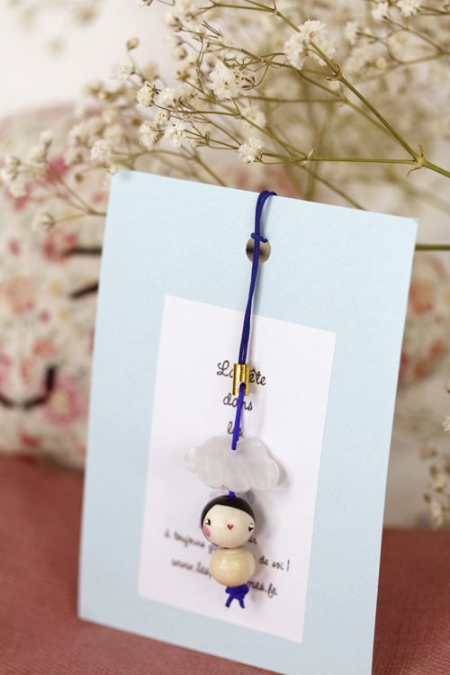 (image pour) Puce "la tête dans les nuages" Nacre